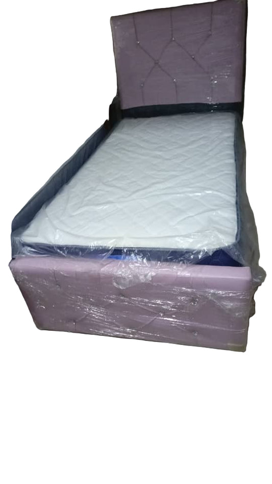 cama indvdual de 100*190*forada en tela con copete