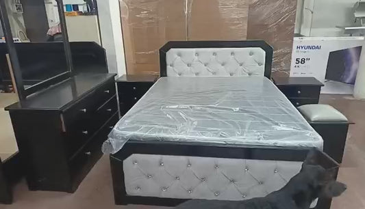 juego d cuart con dos mesa noche y peinadora